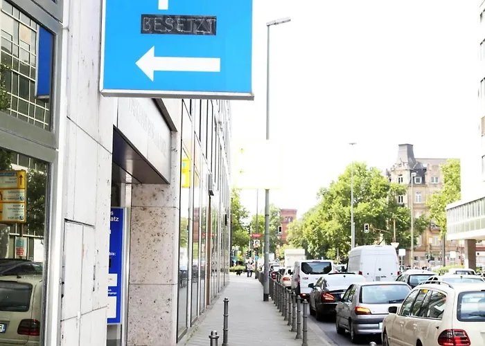 Main Frankfurt Hotel 3*